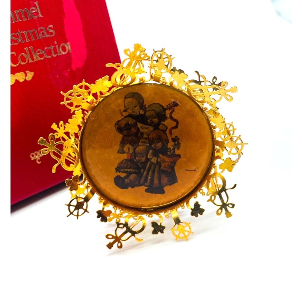 Hummel Girls Ensemble Ornament Gold Christmas - Picture 3 of 3